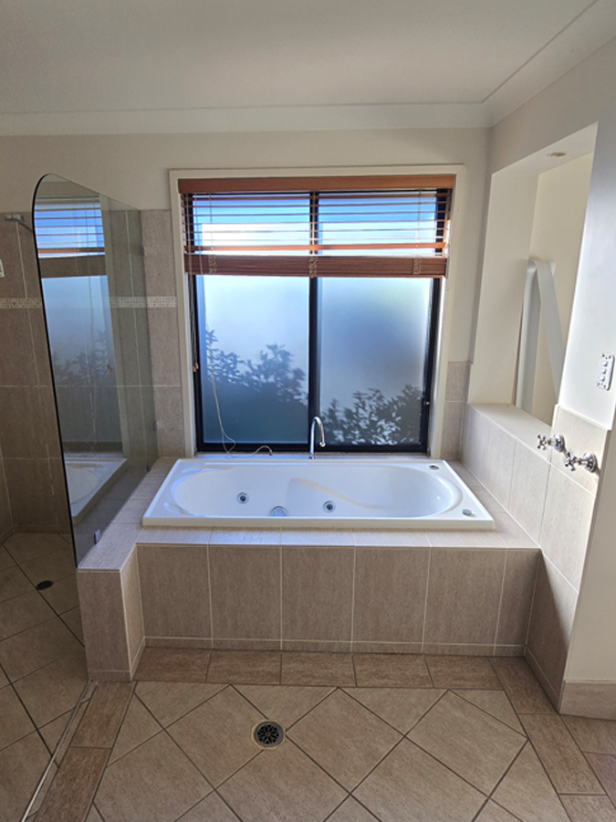 Robina Gold Coast bathroom renovation - before