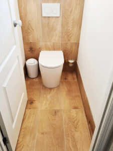 Toilet with Floor Wall Tiling